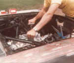 65_stang_engine27.jpg (55379 bytes)